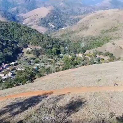 Lotes em condomínio fechado, Pedro do Rio, próximo a Itaipava