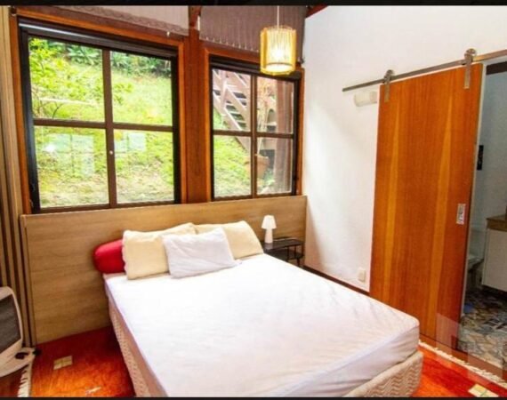 Casa em Araras Petrópolis Quarto de Casal Banheiro Canadense