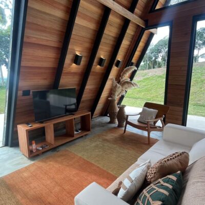 Chalé em secretário, Petrópolis à venda cimena em casa