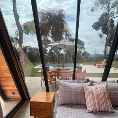 Chalé em secretário, Petrópolis à venda vista claraboia piscina