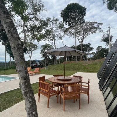 Chalé em secretário, Petrópolis à venda Vista da entrada terreno