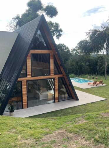 Chalé em secretário, Petrópolis à venda Terreno