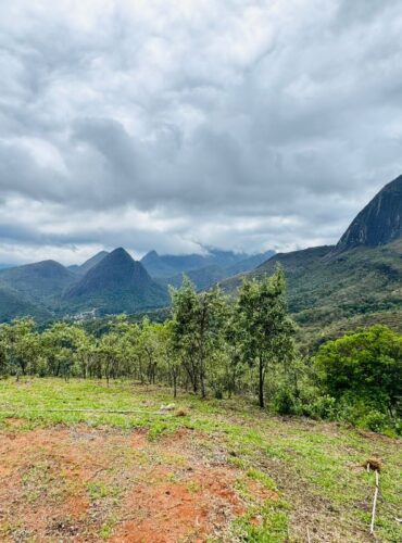 foto fazenda marambaia com vista de serra dos orgaos 13